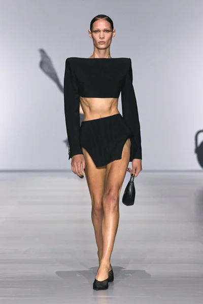 Look 2